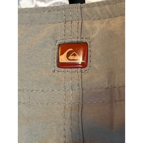 Quiksilver Mens Khaki Board Shorts Size 26 With Orange Drawstring & Pocket - Picture 8 of 13